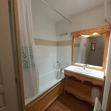 Confortable Studio-cabine A Valfrejus Avec Wifi Et Animaux Admis - Fr-1-561-127