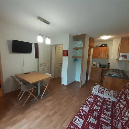 Confortable Studio-cabine A Valfrejus Avec Wifi Et Animaux Admis - Fr-1-561-127 * Modane